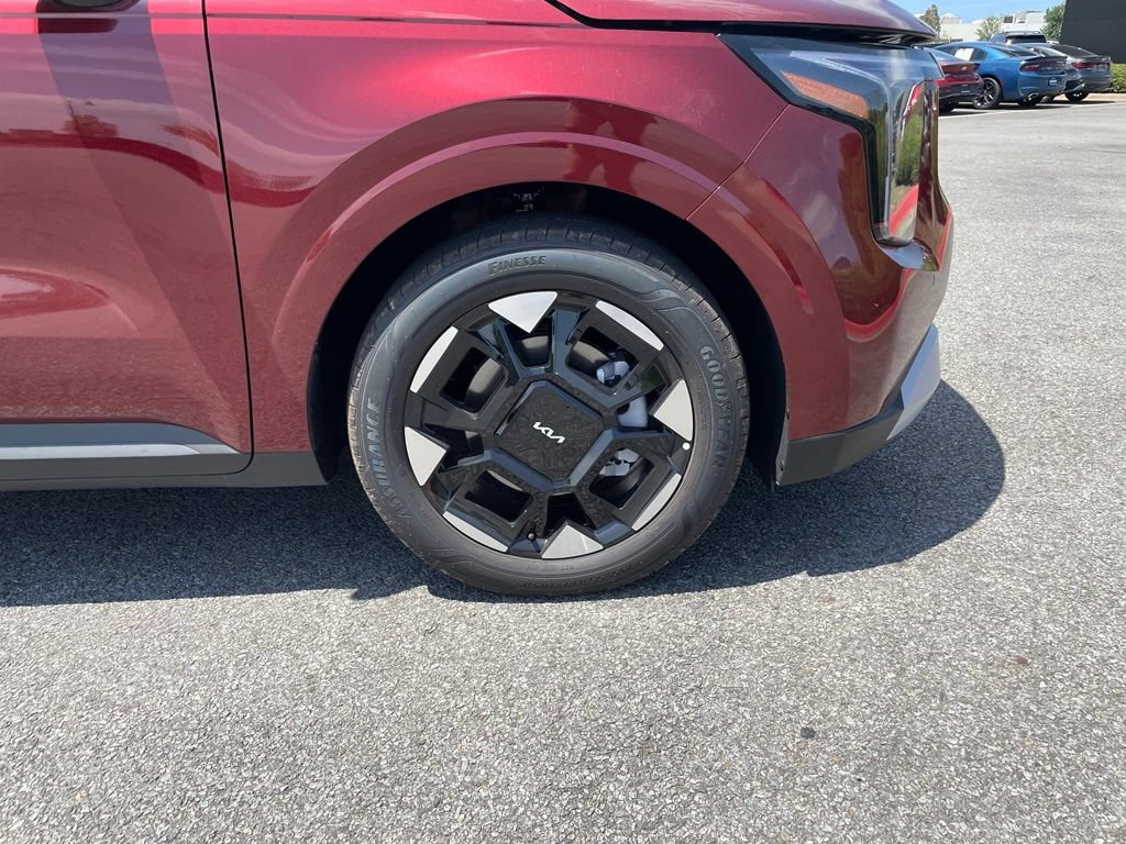 New 2026 Kia Carnival EX FWD image 30