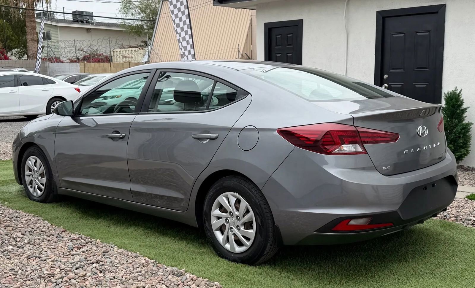 Used 2019 Hyundai Elantra SE w/ Winter Weather Package image 5