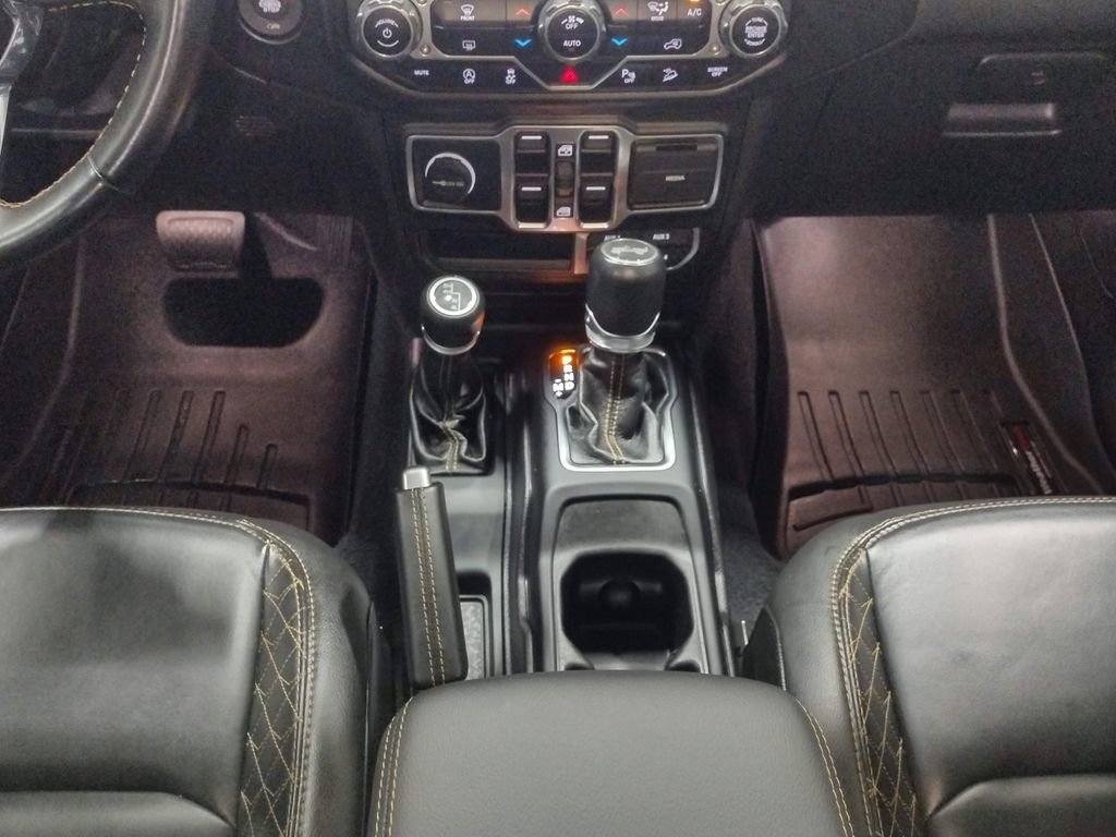 Used 2020 Jeep Wrangler Unlimited Sahara image 50