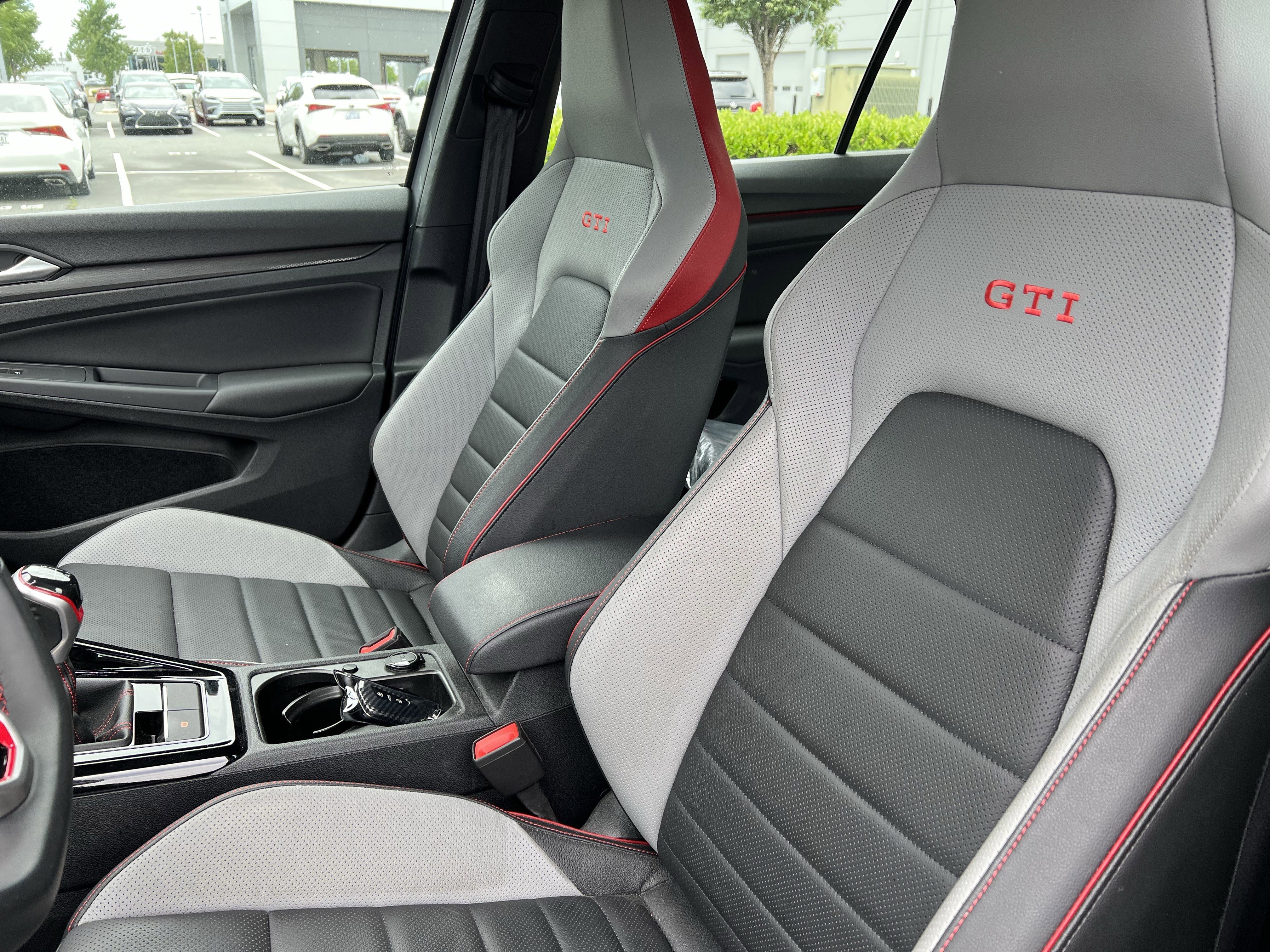 Used 2024 Volkswagen GTI SE FWD image 16