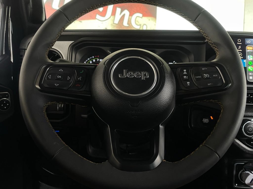 Used 2024 Jeep Wrangler Unlimited AWD/4WD image 26