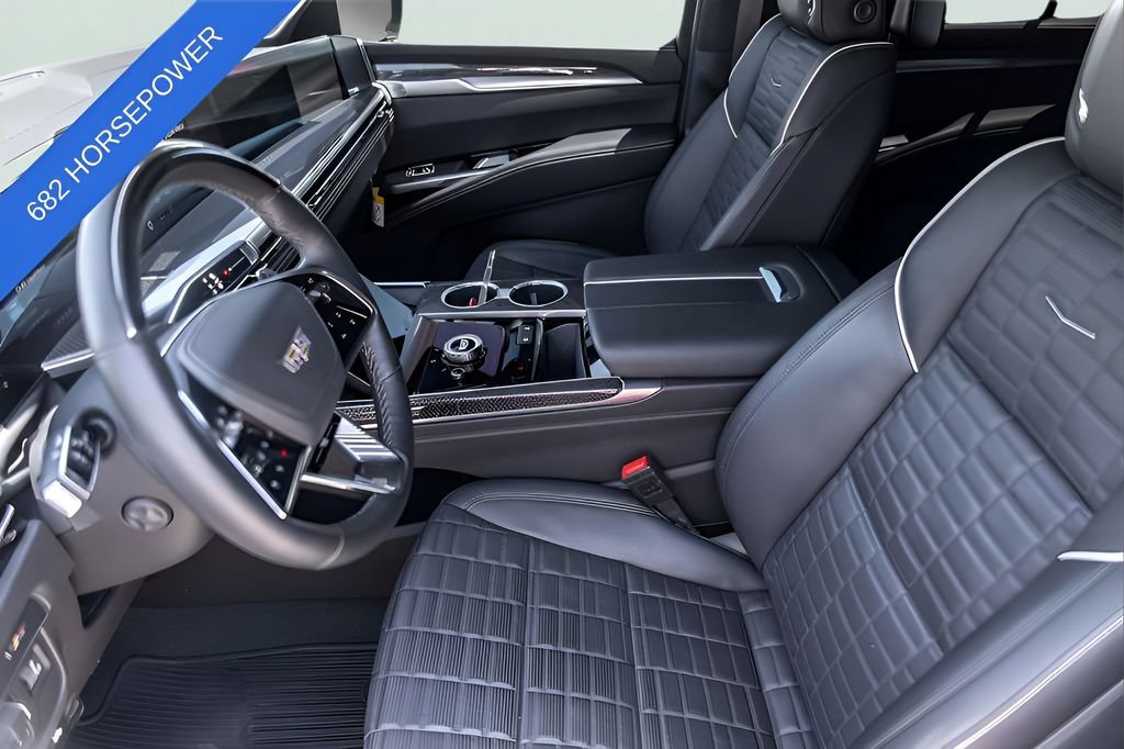 Used 2025 Cadillac Escalade V AWD/4WD image 9