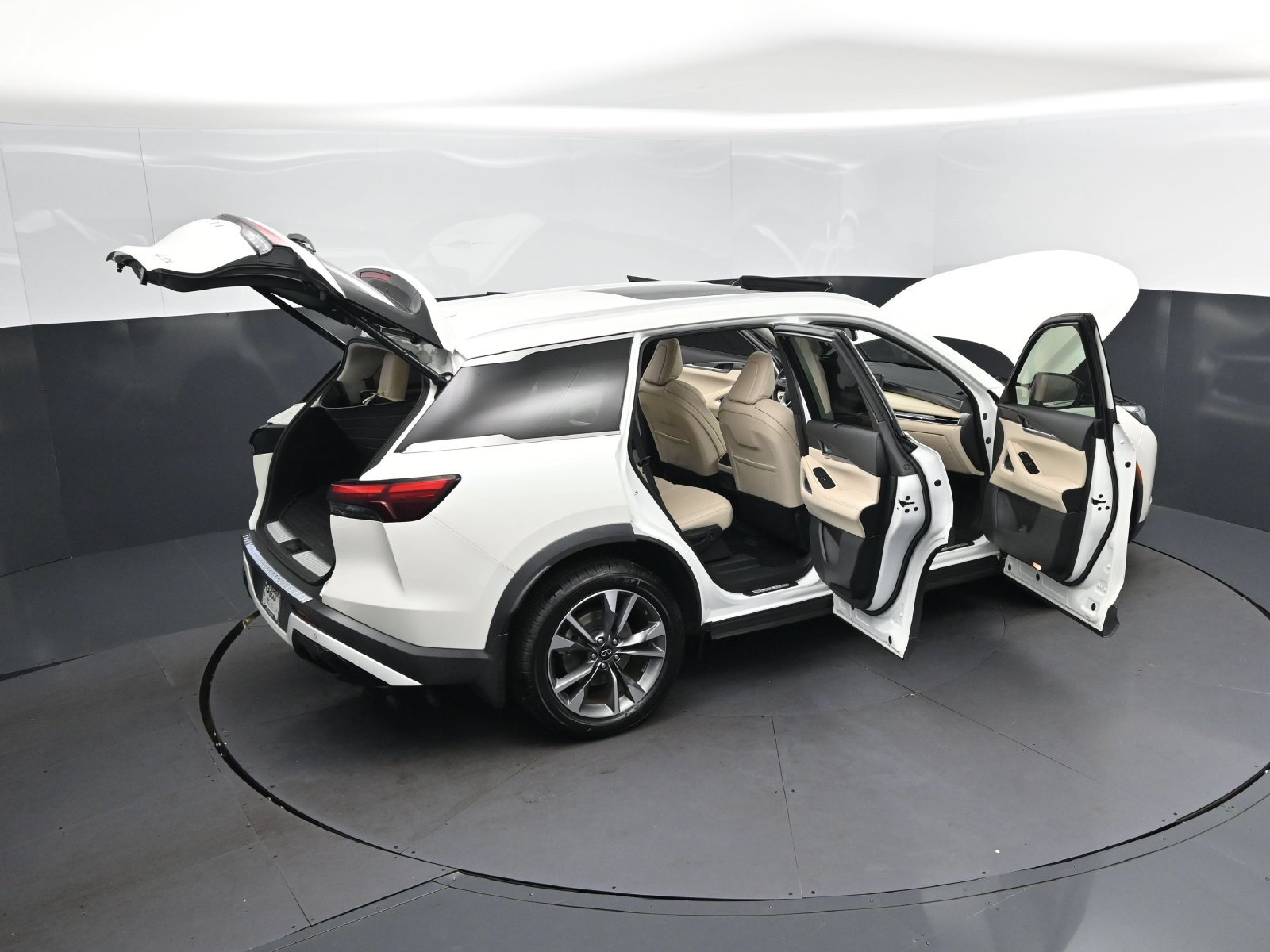 Certified 2023 INFINITI QX60 Luxe w/ Vision Package AWD/4WD image 50