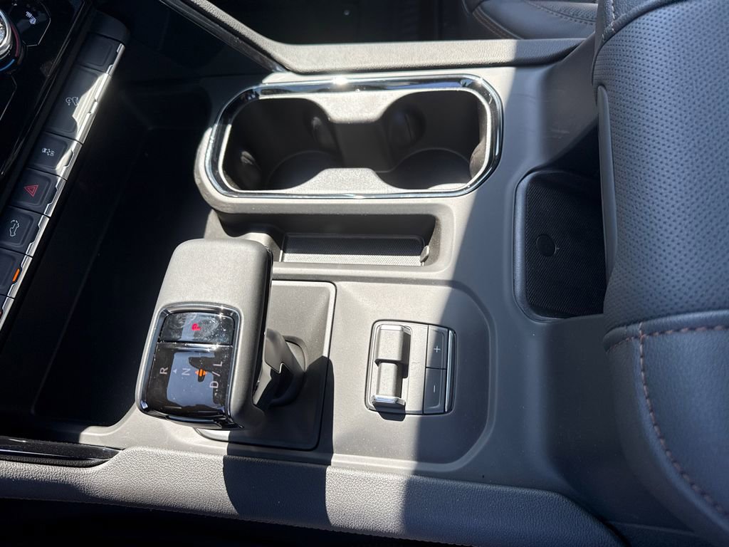 New 2026 GMC Sierra 1500 AT4 w/ AT4 Premium Package AWD/4WD image 27