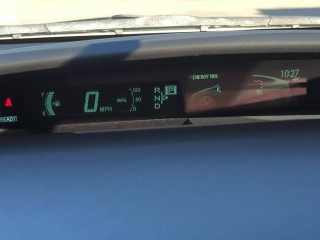 Used 2015 Toyota Prius Four FWD image 19