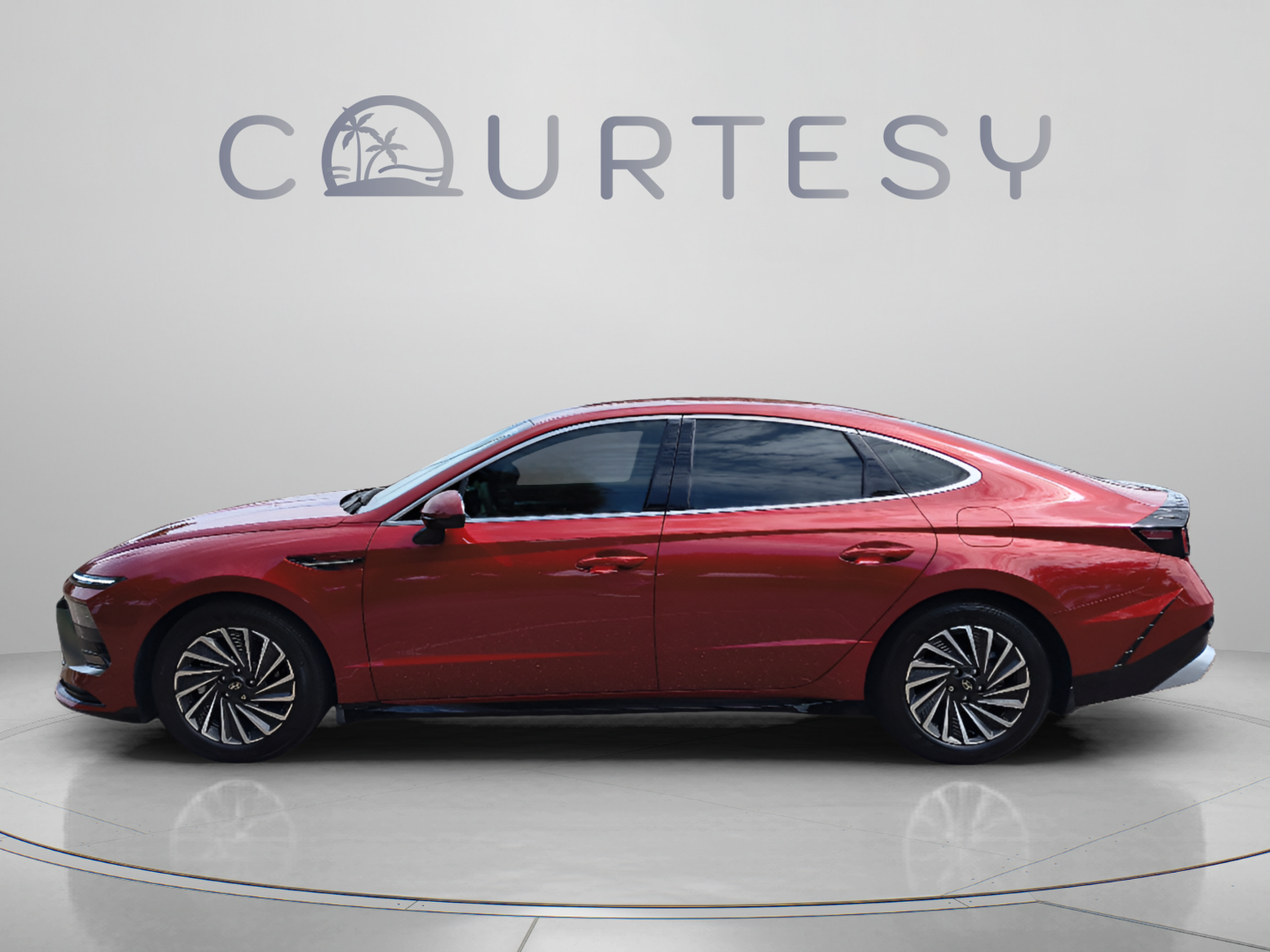 Certified 2025 Hyundai Sonata SEL FWD image 2