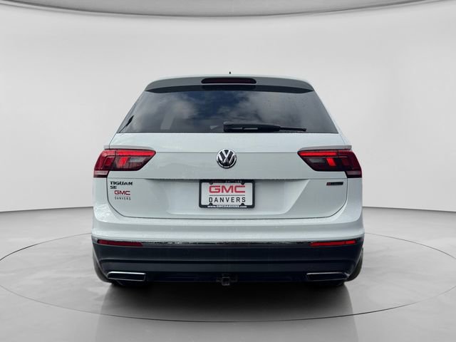 Used 2020 Volkswagen Tiguan SE w/ Panoramic Sunroof Package image 4