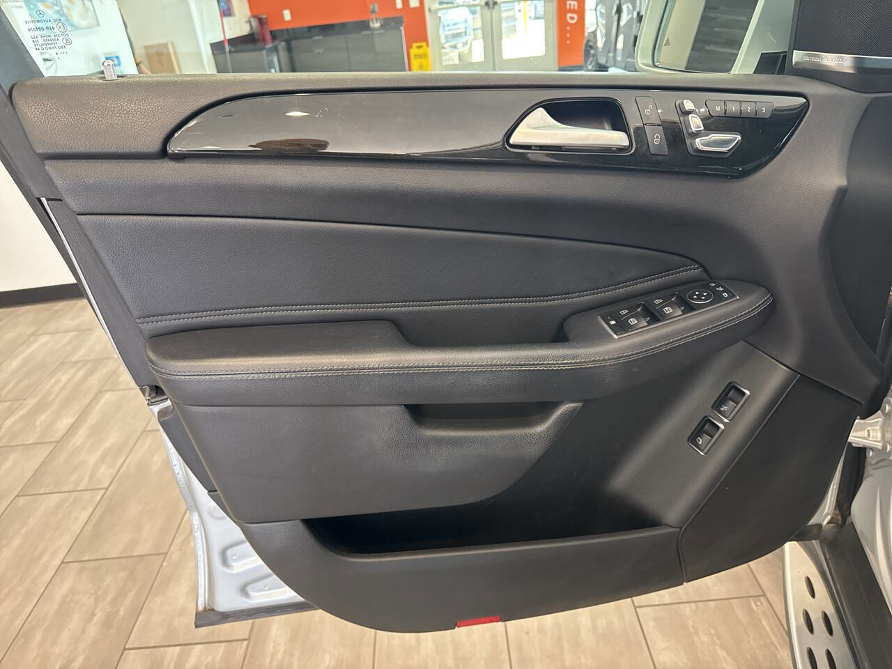 Used 2018 Mercedes-Benz GLS 450 4MATIC w/ Premium Package image 16