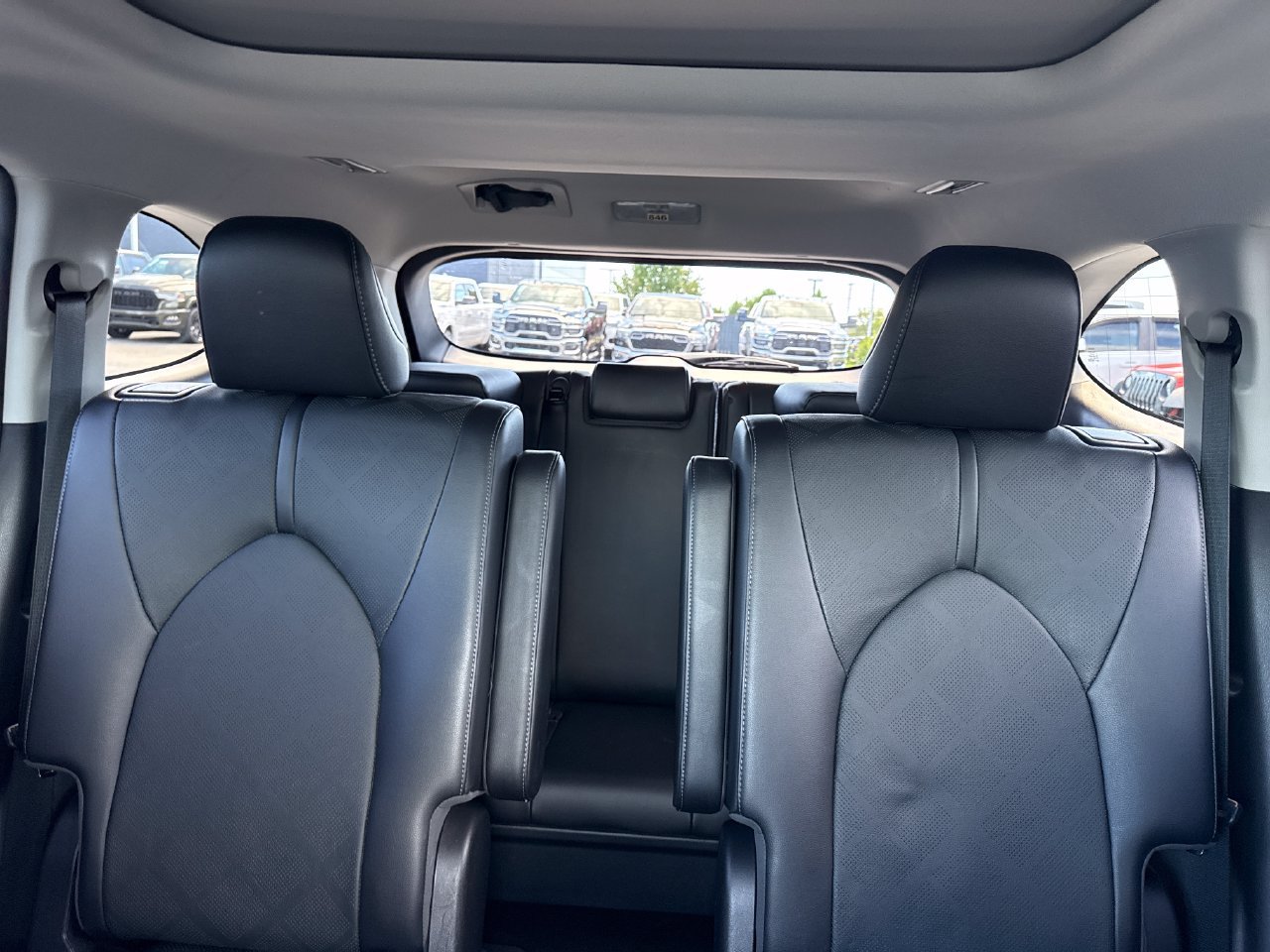 Used 2022 Toyota Highlander Platinum AWD/4WD image 29