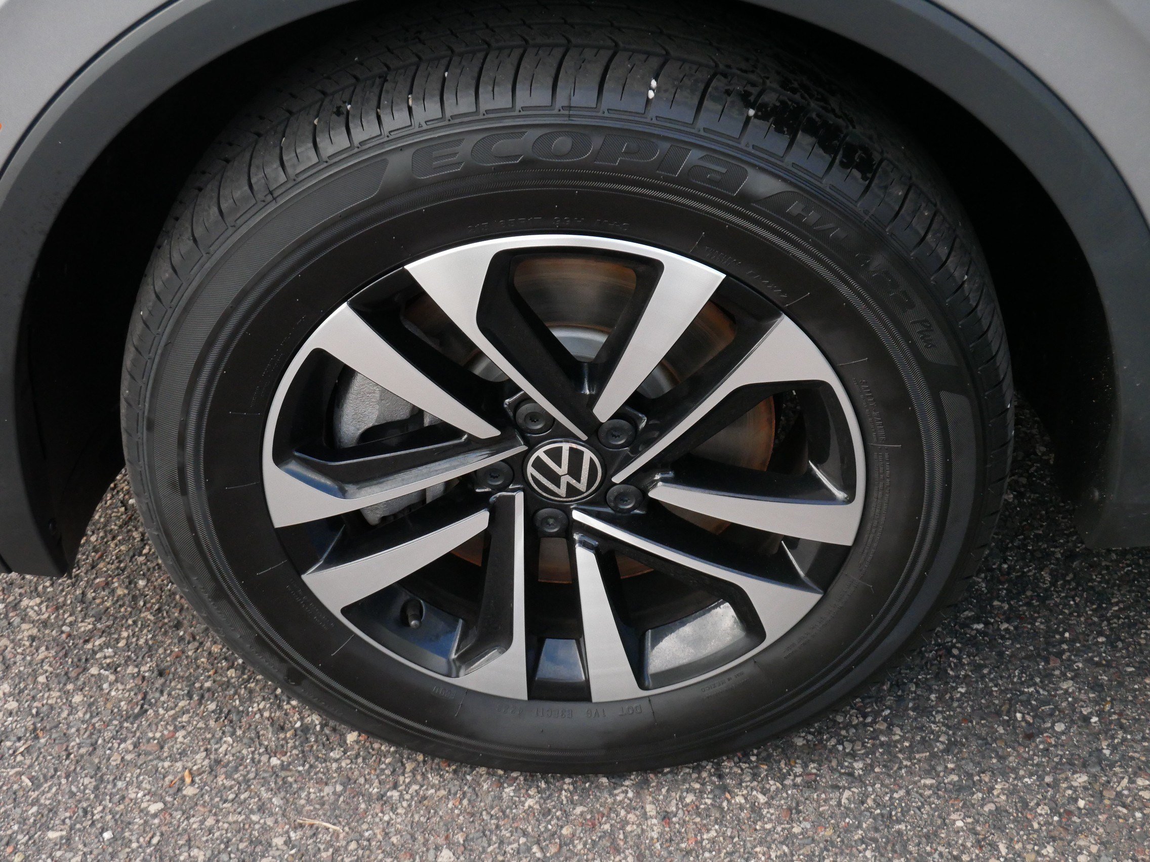 Certified 2024 Volkswagen Tiguan S AWD/4WD image 15