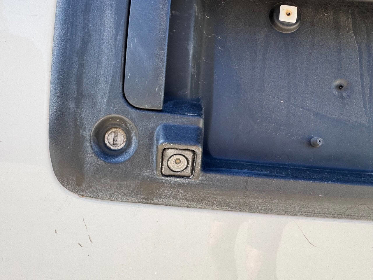 Used 2013 Chevrolet Express 2500 RWD image 10
