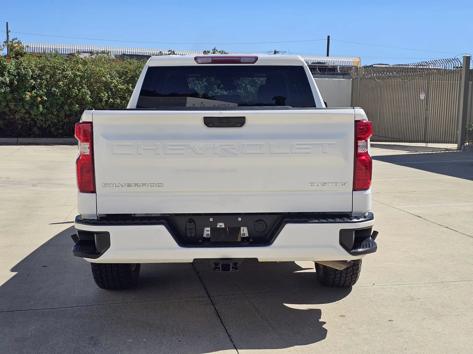 Used 2023 Chevrolet Silverado 1500 Custom AWD/4WD image 6