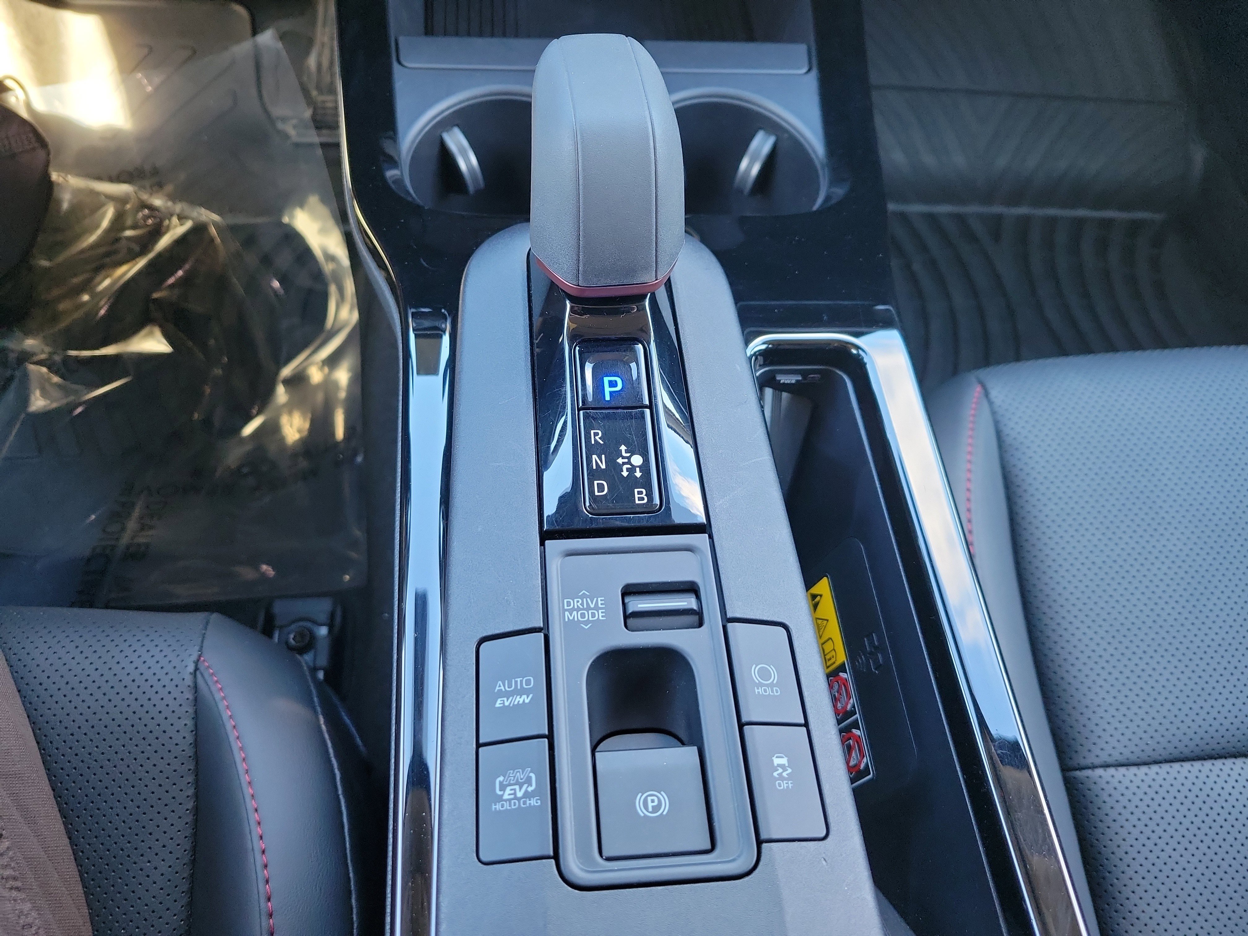 Used 2024 Toyota Prius Prime Premium w/ Advanced Technology Package image 24