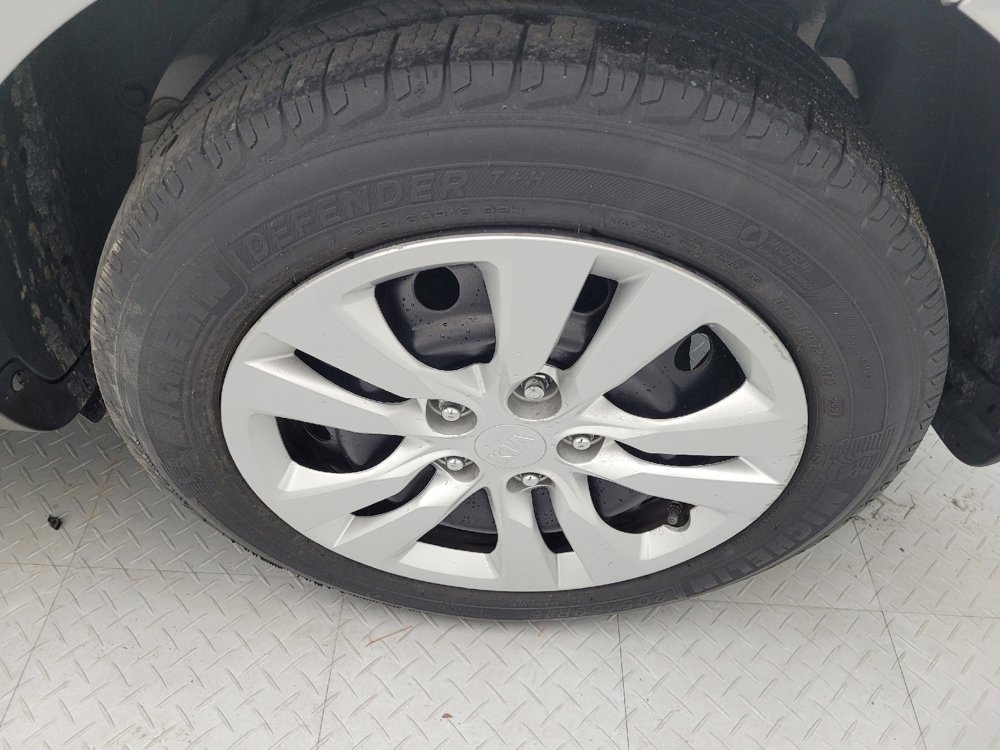 Used 2020 Kia Soul LX image 31