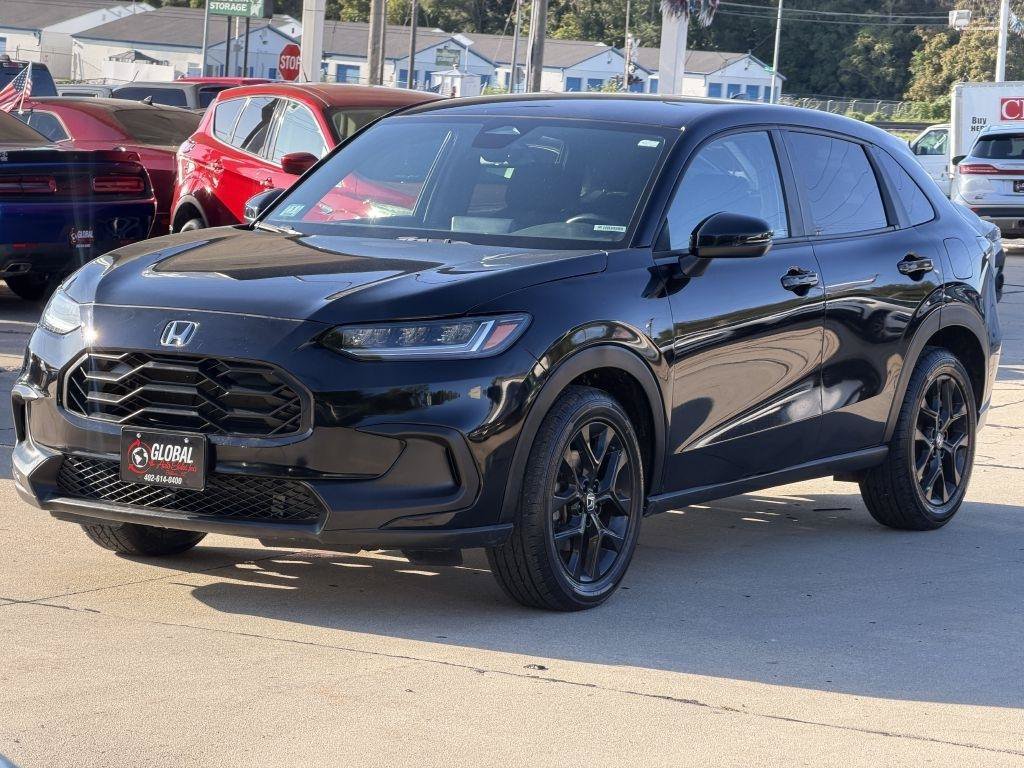 Used 2023 Honda HR-V Sport image 3