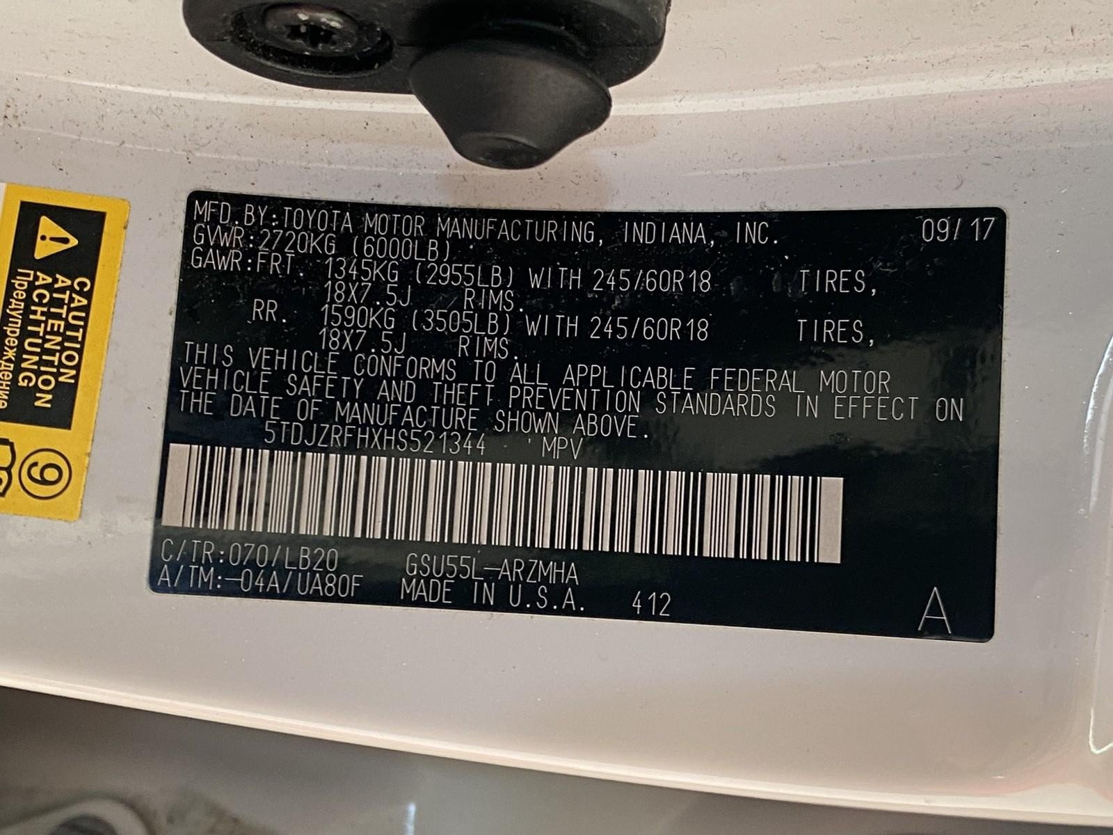 Used 2017 Toyota Highlander XLE AWD/4WD image 34