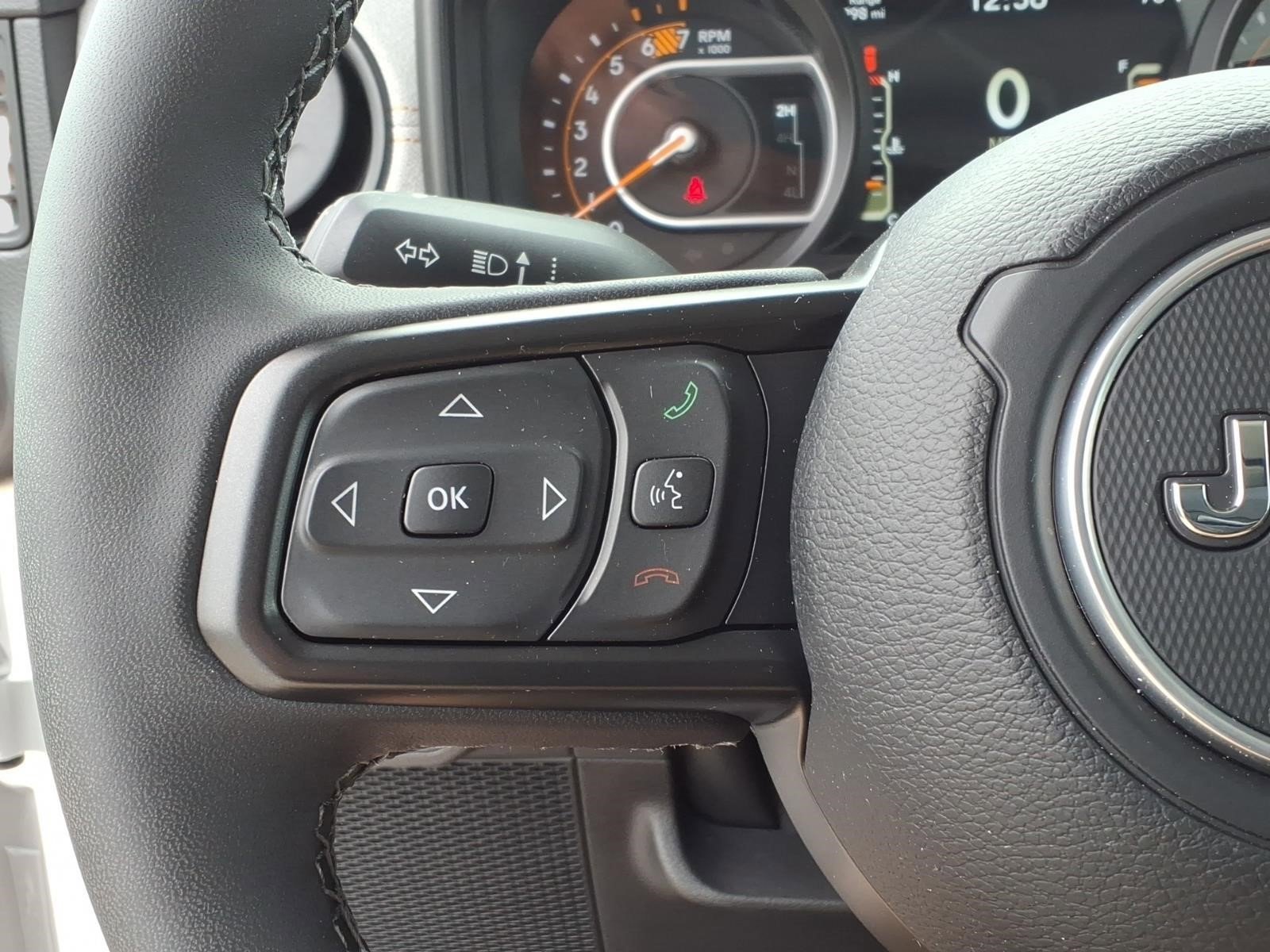 Used 2025 Jeep Wrangler Unlimited Sport AWD/4WD image 22