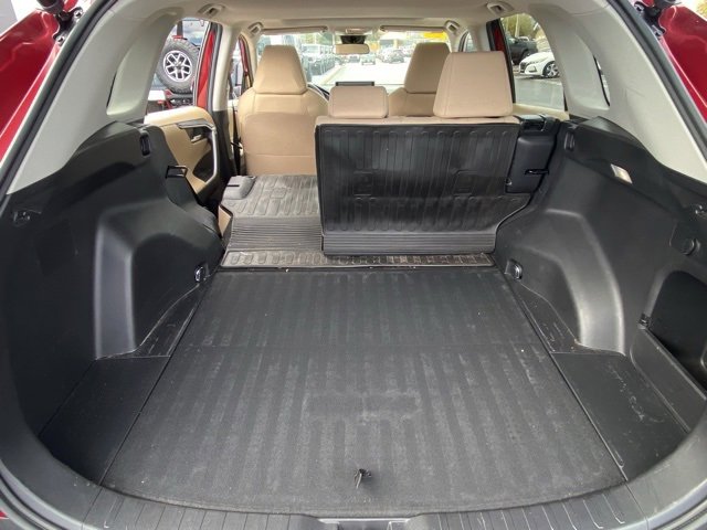 Used 2022 Toyota RAV4 XLE image 26