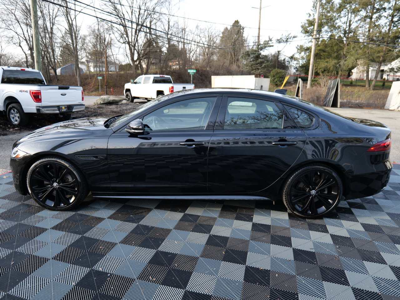 Used 2024 Jaguar XF R-Dynamic SE image 8