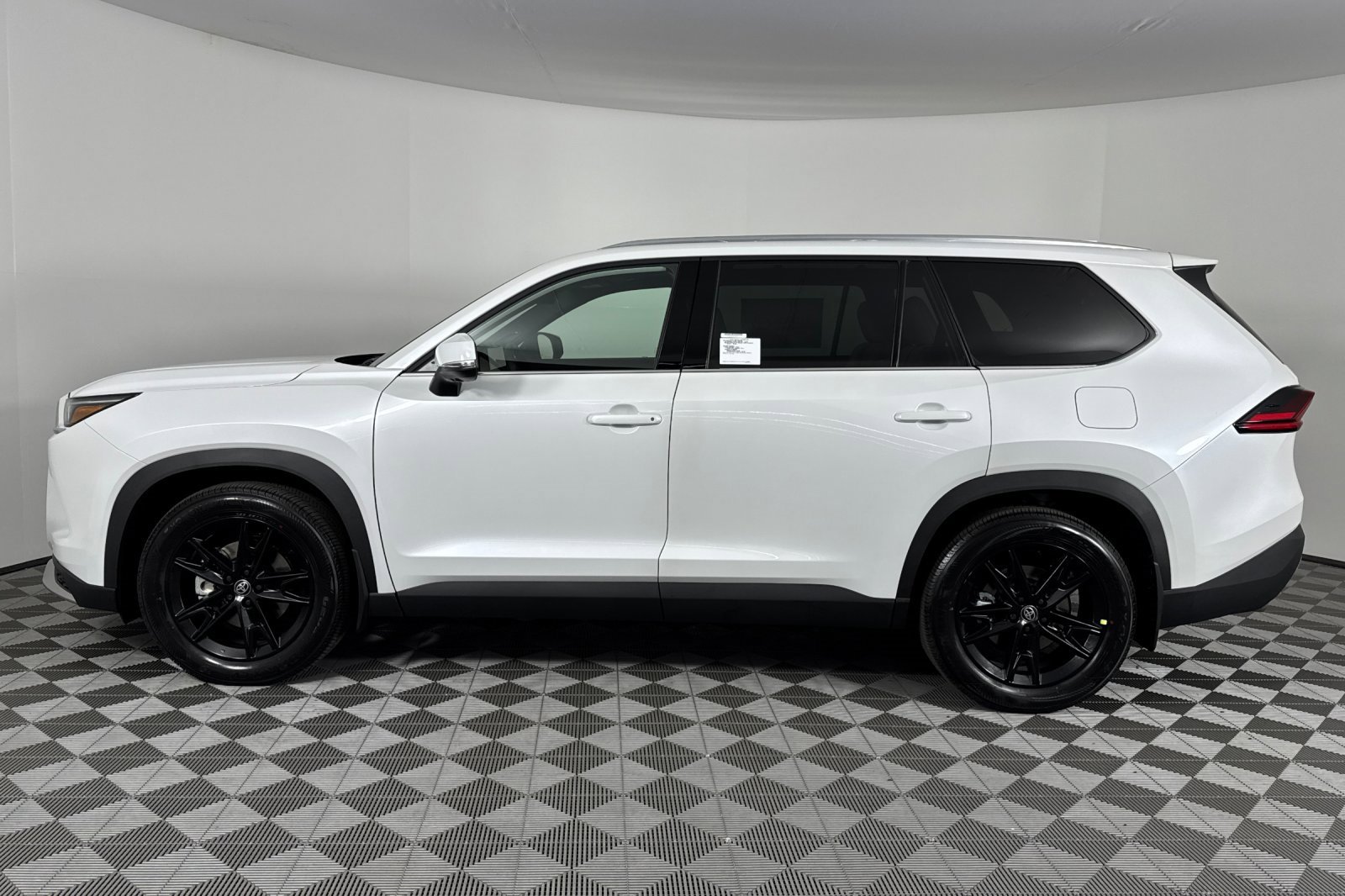 New 2026 Toyota Grand Highlander Platinum image 7