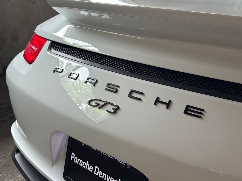 Used 2015 Porsche 911 GT3 RWD image 13