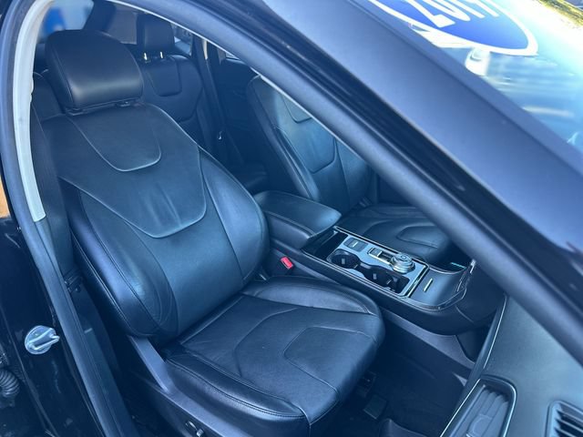 Certified 2019 Ford Edge Titanium w/ Cold Weather Package AWD/4WD image 26