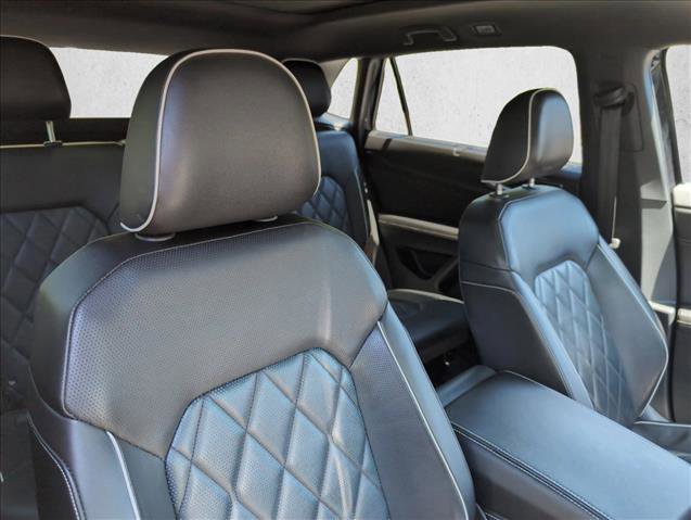 Used 2024 Volkswagen Atlas Cross Sport SEL Premium R-Line AWD/4WD image 24