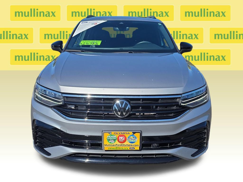 Used 2024 Volkswagen Tiguan SE R-Line AWD/4WD image 11
