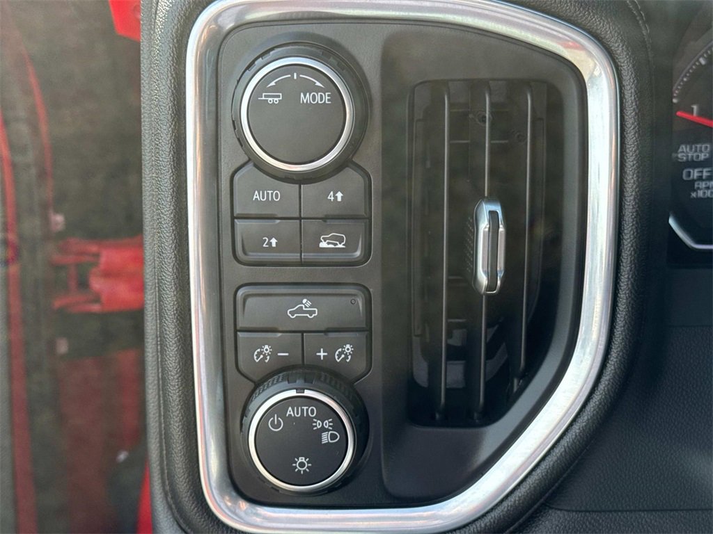 Used 2022 Chevrolet Silverado 1500 LT image 36