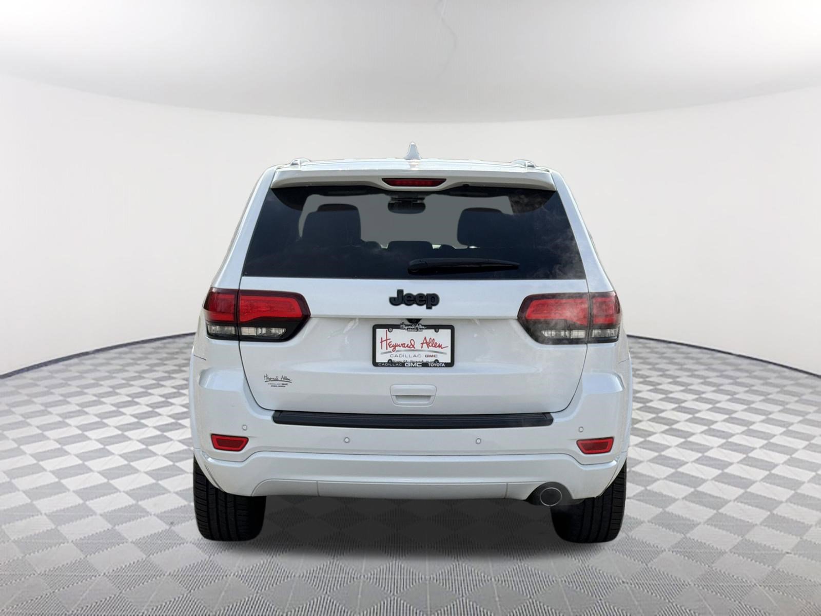 Used 2019 Jeep Grand Cherokee Altitude RWD image 7