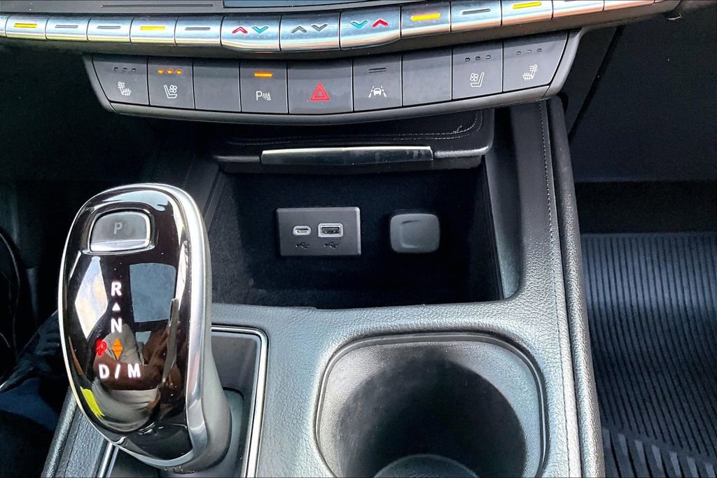 Used 2022 Cadillac XT4 Premium Luxury w/ Cold Weather Package image 33