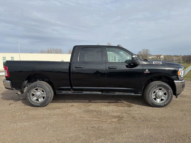 Used 2024 RAM 3500 Tradesman w/ Chrome Appearance Group AWD/4WD image 10