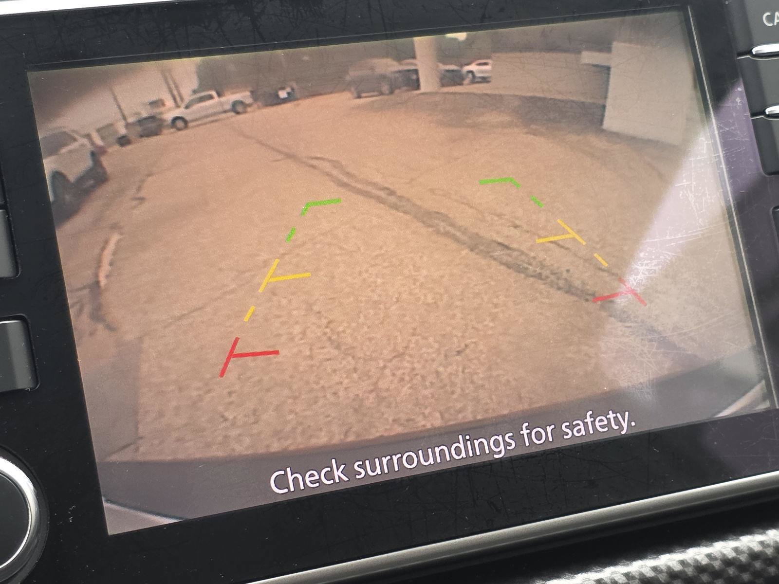 Used 2018 Nissan Kicks SV FWD image 21