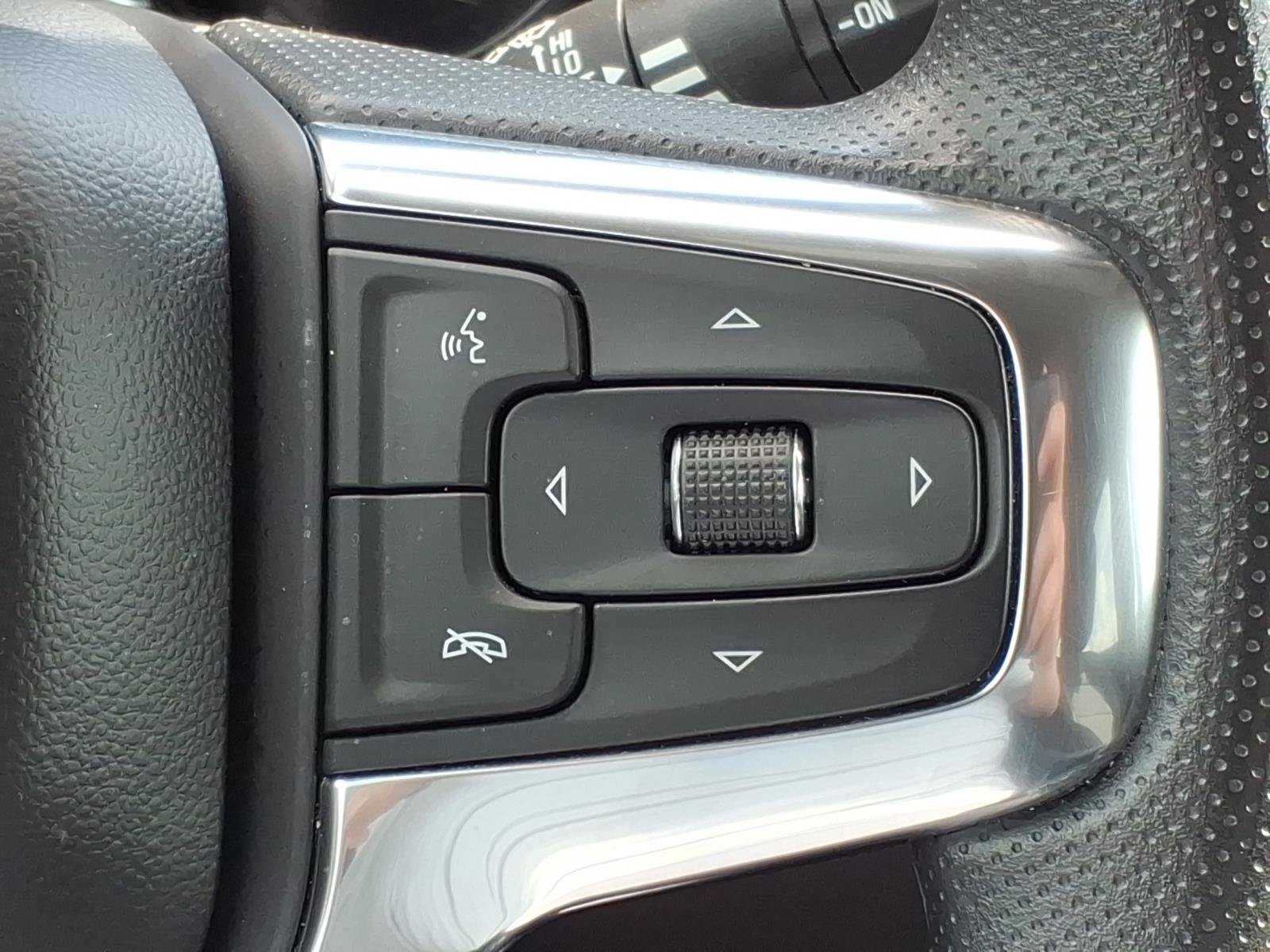 Used 2025 Chevrolet Blazer LT AWD/4WD image 26