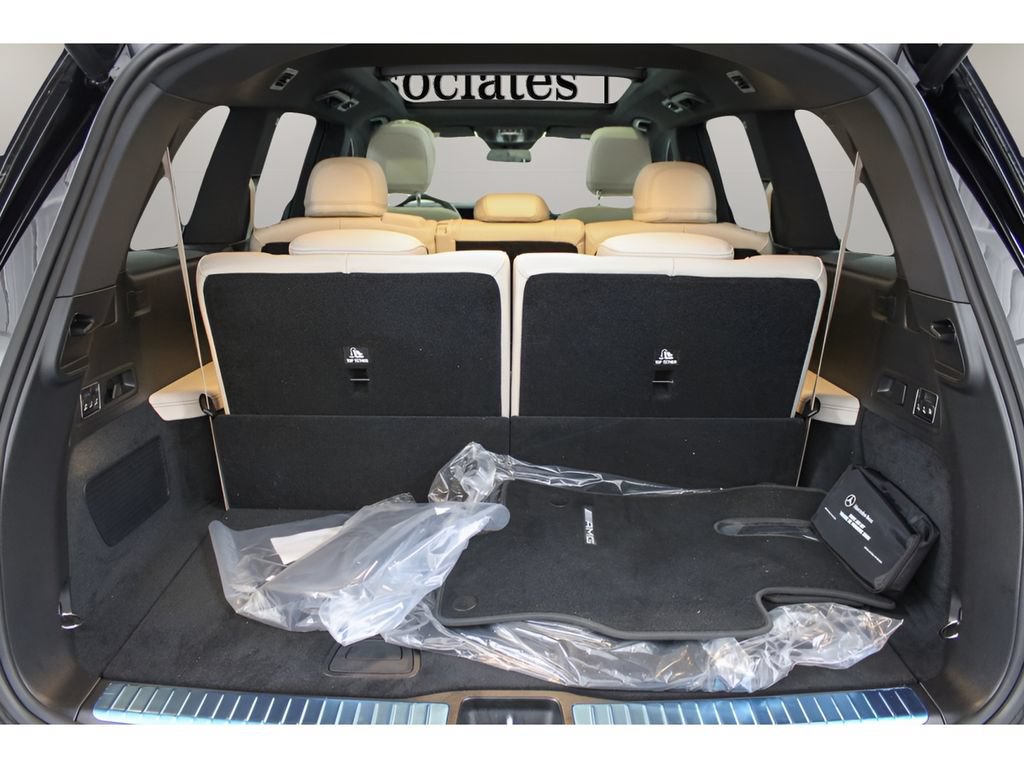 Used 2026 Mercedes-Benz GLS 580 4MATIC image 26