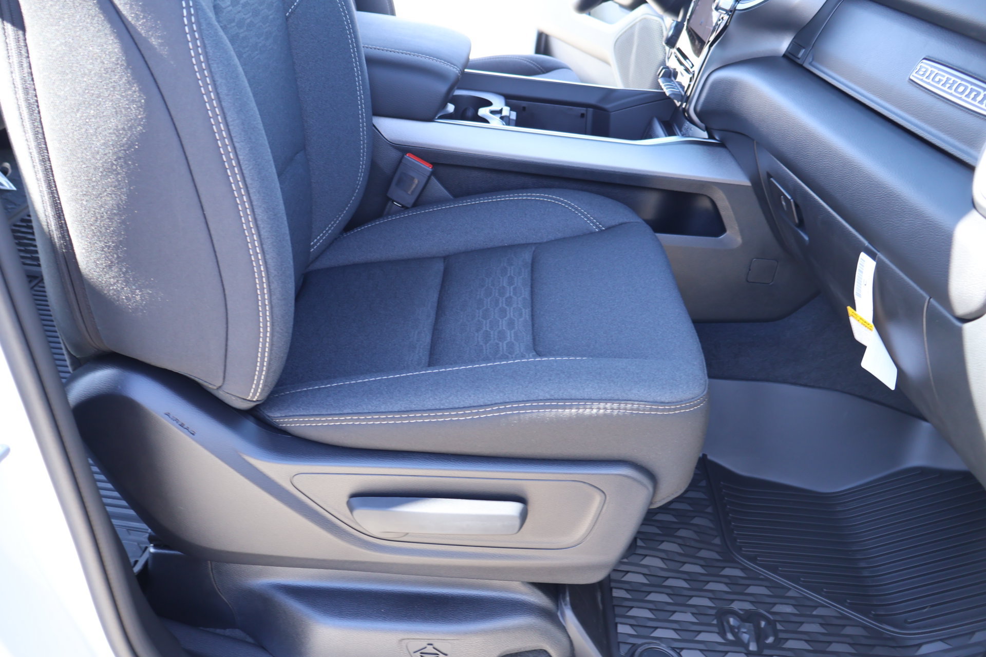 New 2026 RAM 1500 Big Horn AWD/4WD image 14