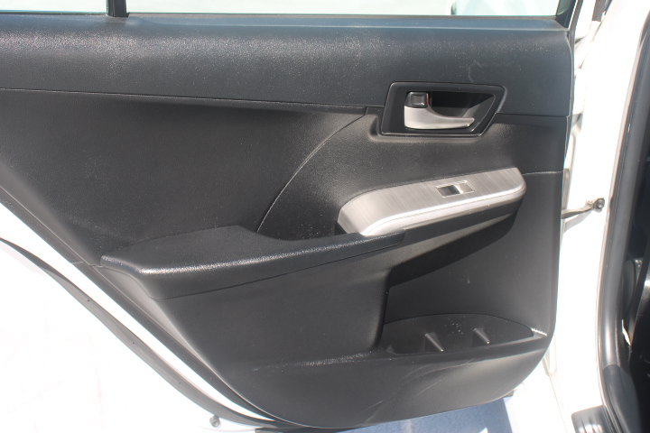 Used 2014 Toyota Camry SE FWD image 13