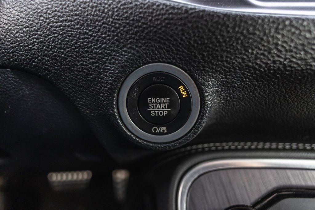 Used 2018 Dodge Challenger R/T Scat Pack image 21