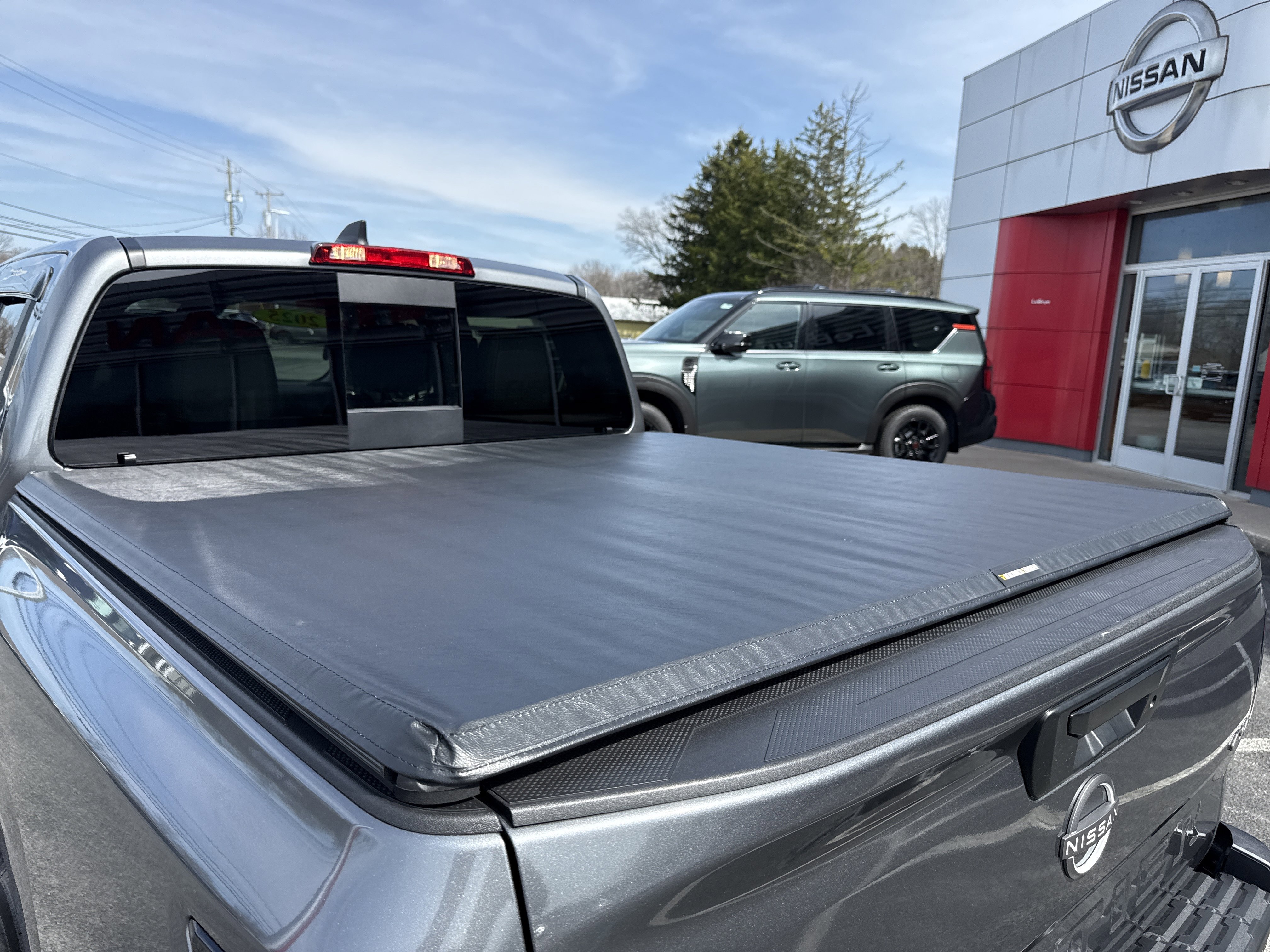 Used 2025 Nissan Frontier SV w/ SV Convenience Package image 10