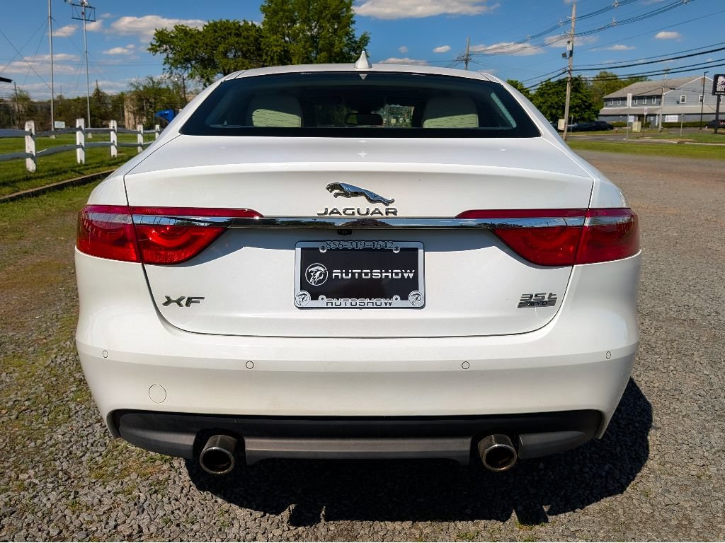 Used 2017 Jaguar XF Premium AWD/4WD image 6