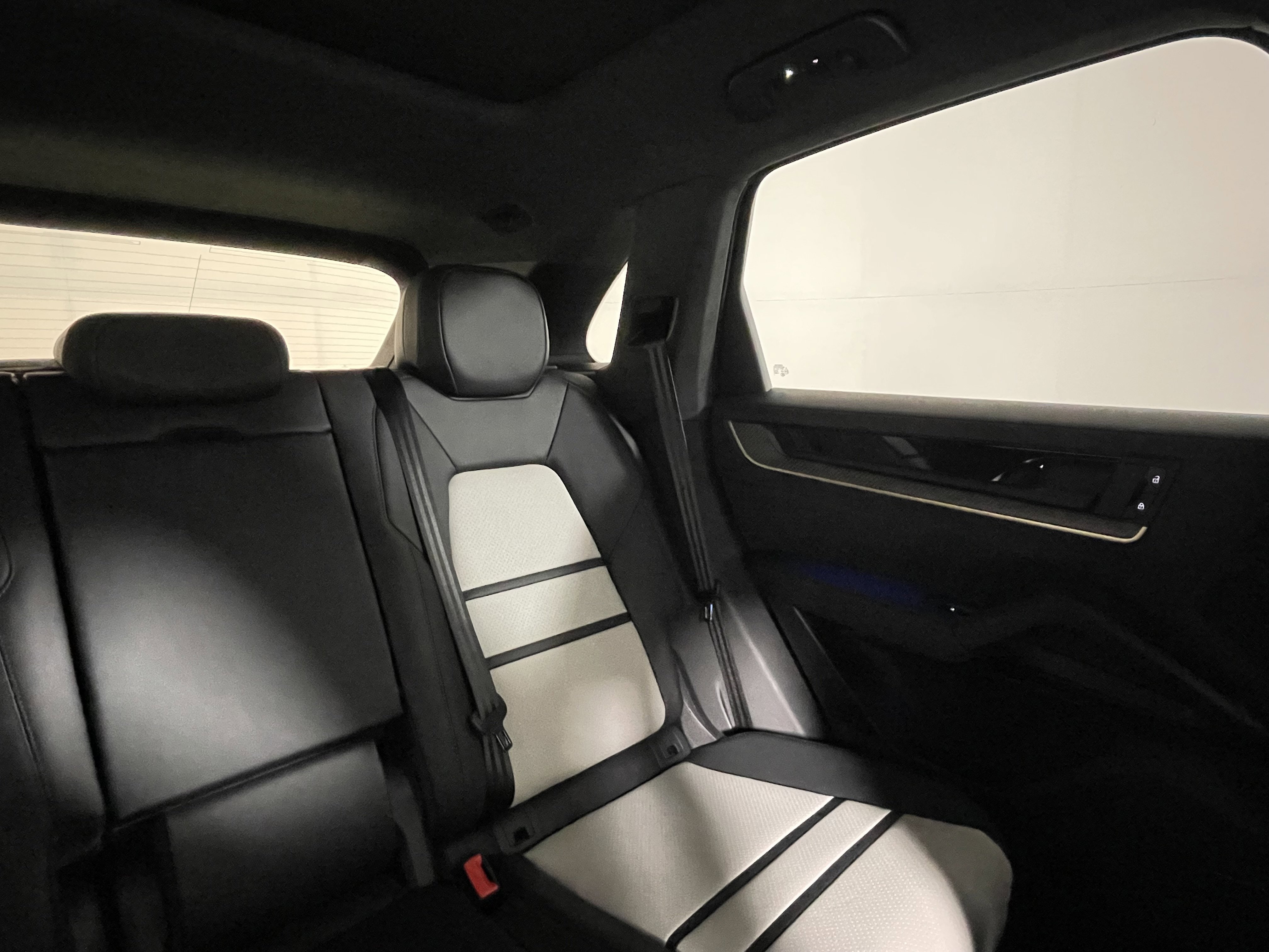 New 2026 Porsche Cayenne GTS image 17