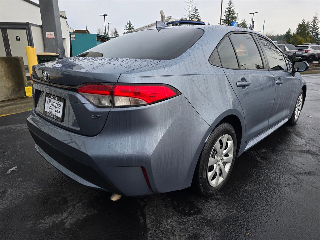 Used 2021 Toyota Corolla LE image 4