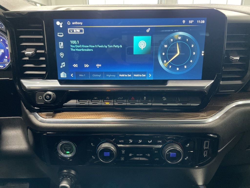 Used 2024 Chevrolet Silverado 1500 RST AWD/4WD image 43