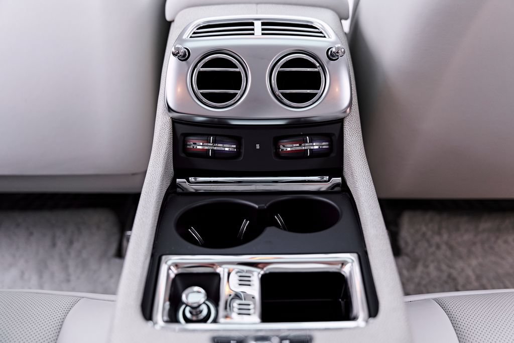 Used 2014 Rolls-Royce Wraith RWD image 59