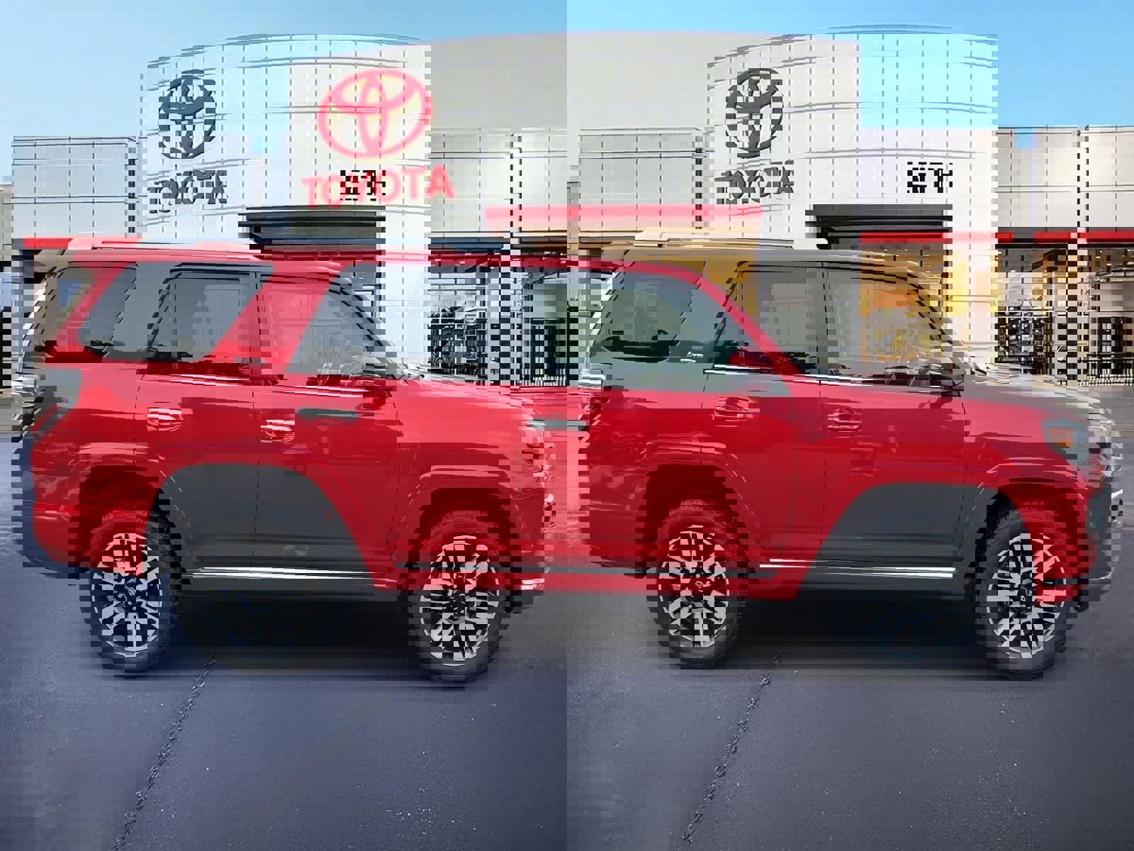 Used 2022 Toyota 4Runner Limited image 4
