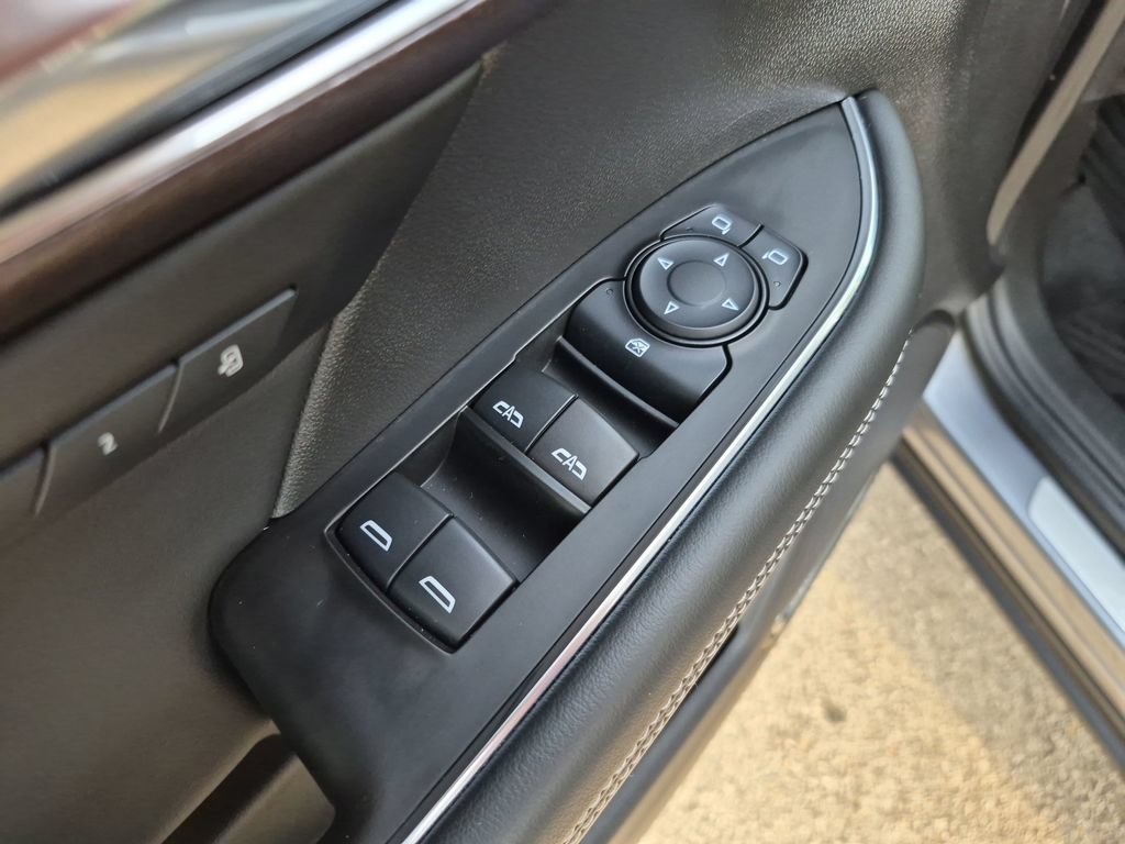 Used 2021 Buick Envision Avenir FWD image 19