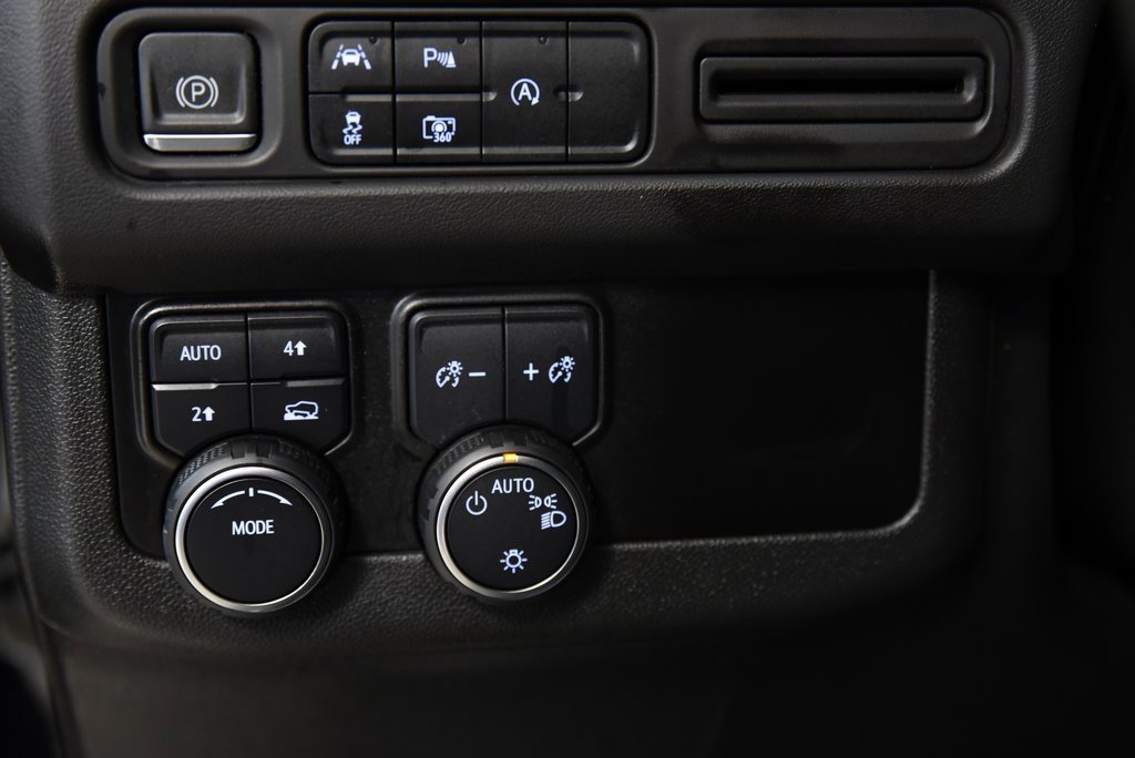Used 2024 Chevrolet Tahoe RST w/ RST Performance Edition image 18