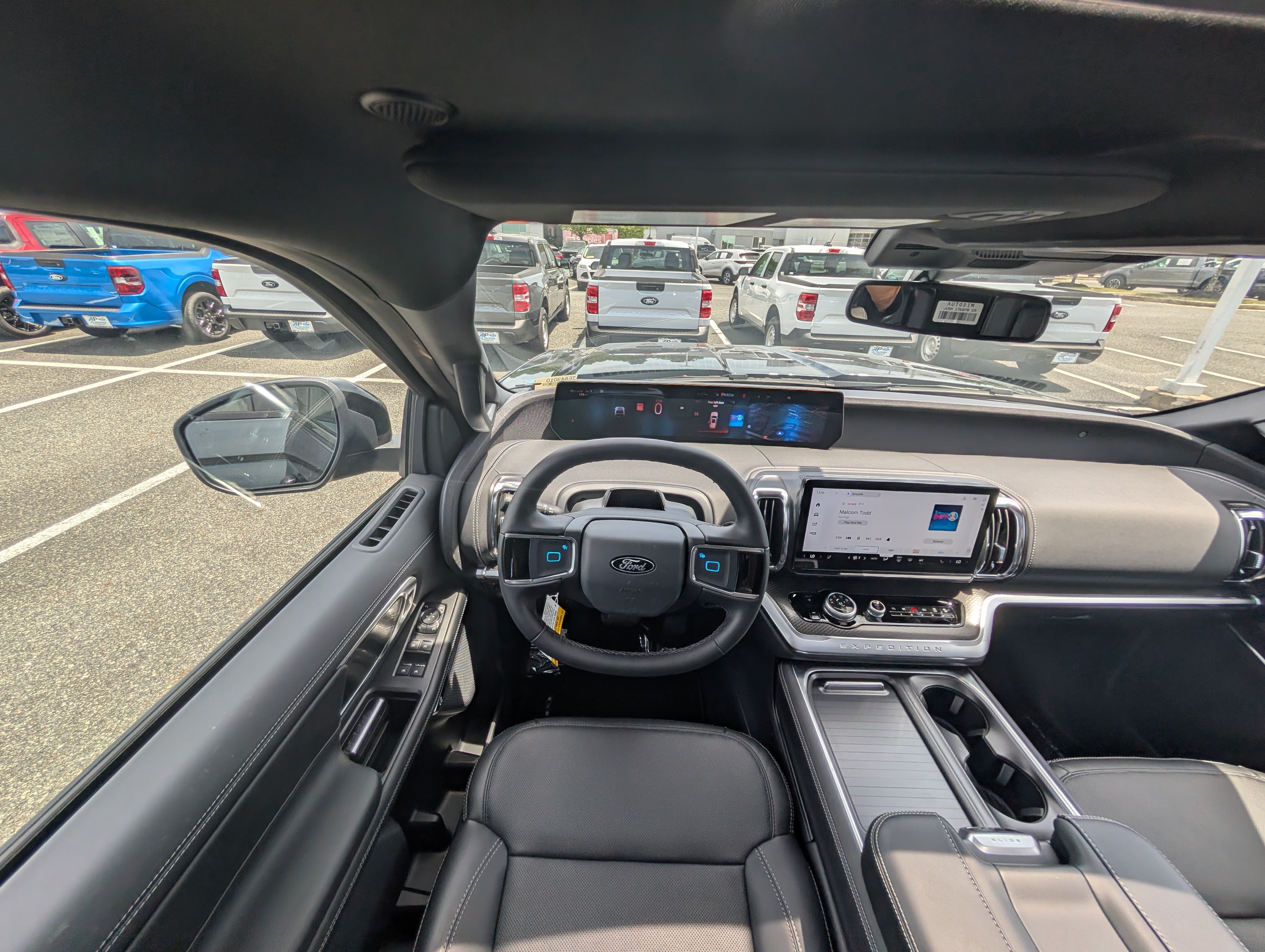 New 2026 Ford Expedition Platinum w/ Stealth Appearance Package AWD/4WD image 17