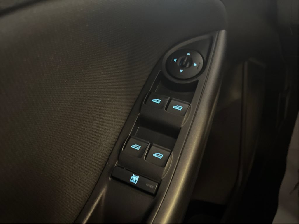 Certified 2018 Ford Focus SEL FWD image 34