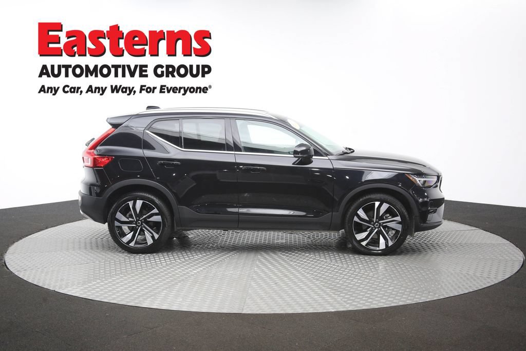 Used 2025 Volvo XC40 B5 Plus AWD/4WD image 46